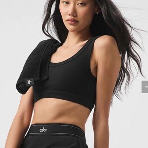 ALO YOGA WELLNESS BRA BLACK